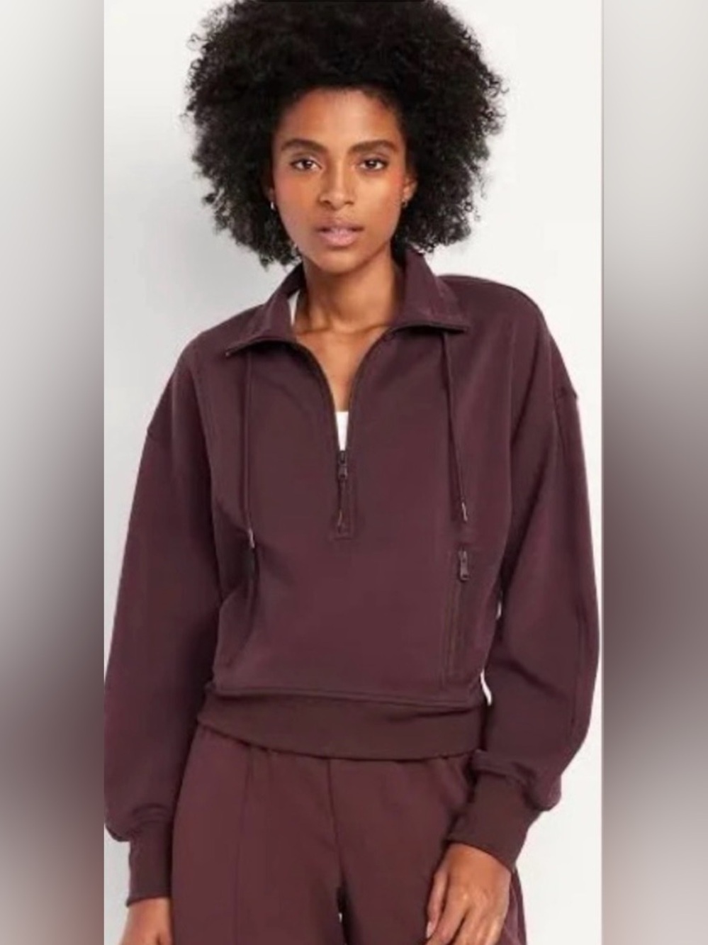 Old Navy Women's Dynamic Fleece Half-Zip Hoodie in Burgundy